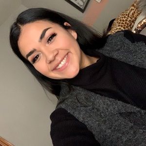 Meet your Posher, Yaritza